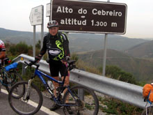 El Llus l'unic representant de la Penya BTT 5+1 que va fer el Cam de Santiago amb uns amics de Manlleu