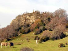 Les runes del Castell de Milany des d'el coll de Milany